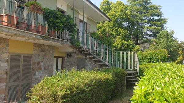 casa indipendente in vendita a San Venanzo