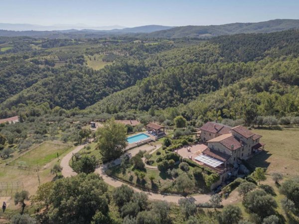 casa indipendente in vendita a San Venanzo