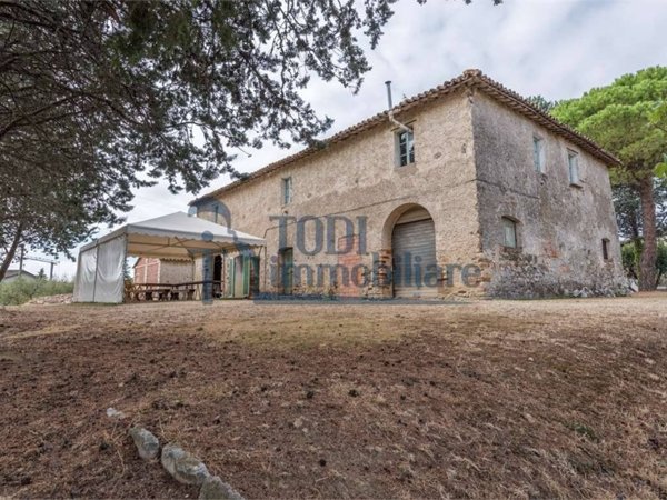casa indipendente in vendita a San Venanzo