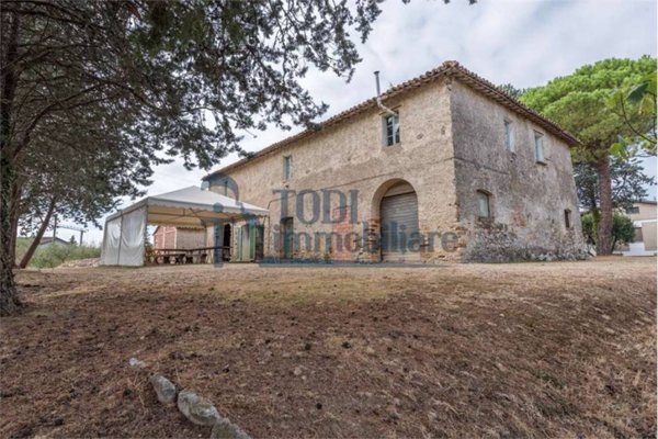 casa indipendente in vendita a San Venanzo