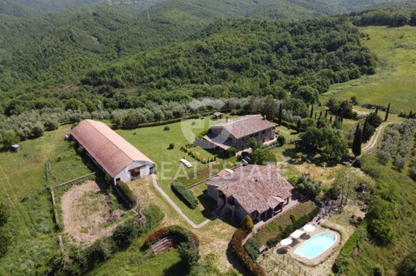 casa indipendente in vendita a San Venanzo