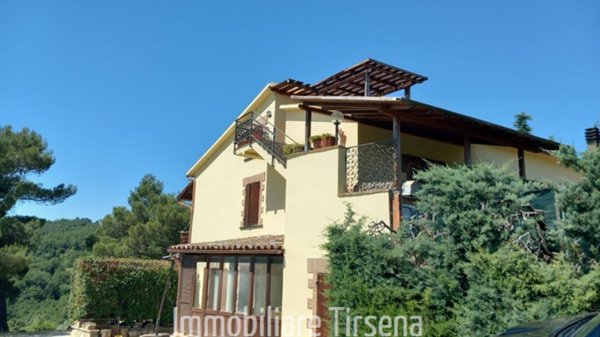 casa indipendente in vendita a San Venanzo