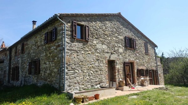 casa indipendente in vendita a San Venanzo in zona Ospedaletto