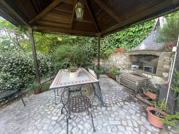 appartamento in vendita a Stroncone