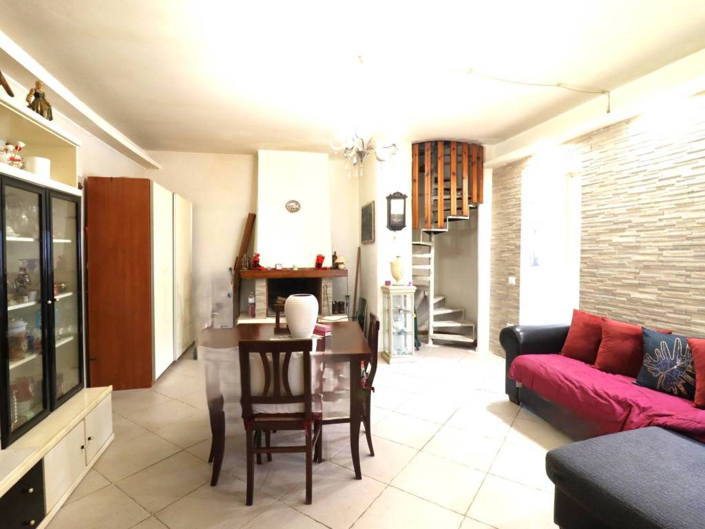 casa indipendente in vendita a Stroncone in zona Finocchieto