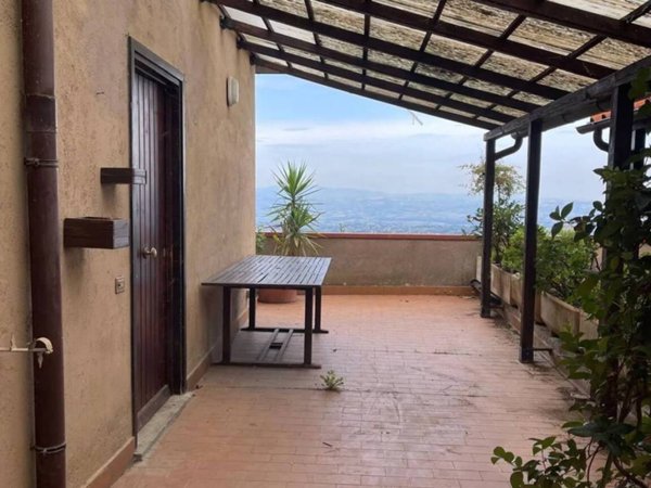 appartamento in vendita a Stroncone