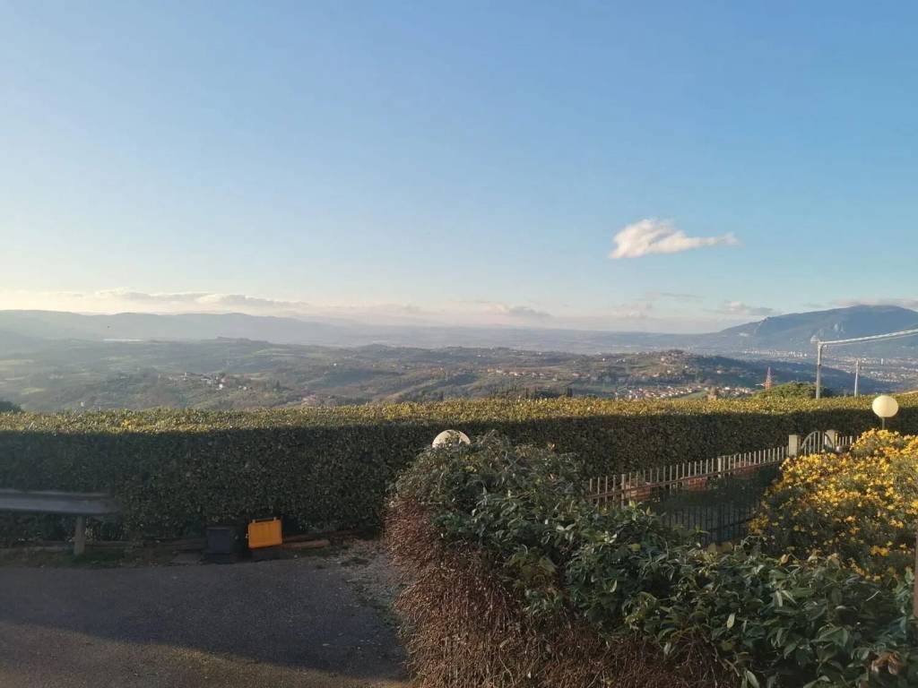 appartamento in vendita a Stroncone