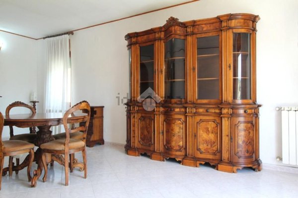 casa indipendente in vendita a Stroncone