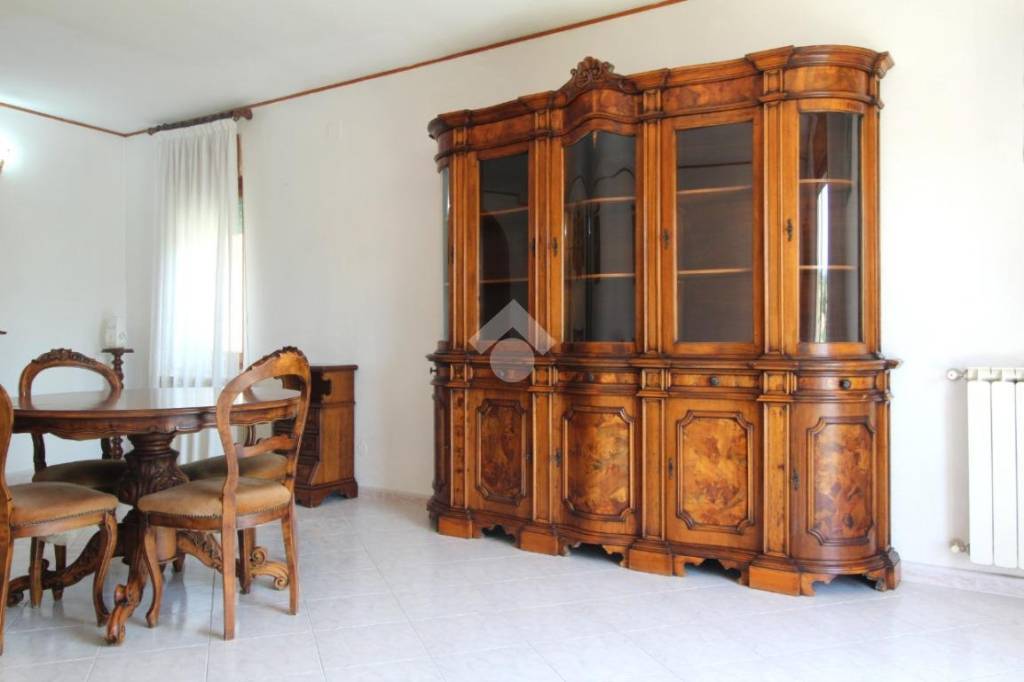 casa indipendente in vendita a Stroncone