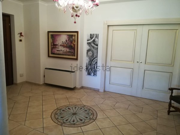 casa indipendente in vendita a Stroncone