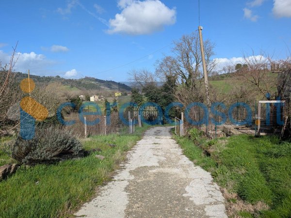 casa indipendente in vendita a Stroncone in zona Vasciano