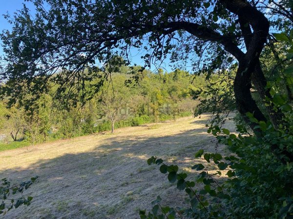 casa indipendente in vendita a Stroncone