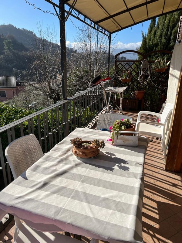 casa indipendente in vendita a Stroncone