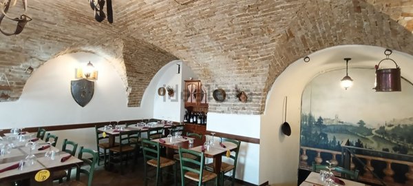 locale commerciale in vendita a Stroncone