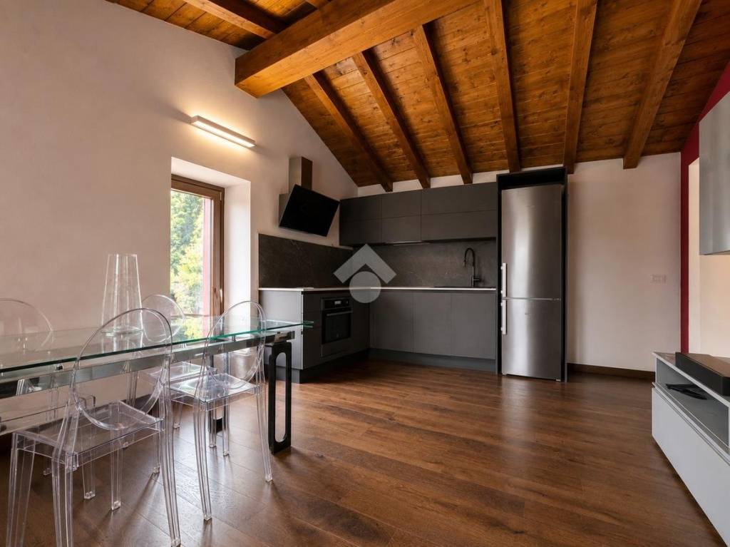 casa indipendente in vendita a Stroncone