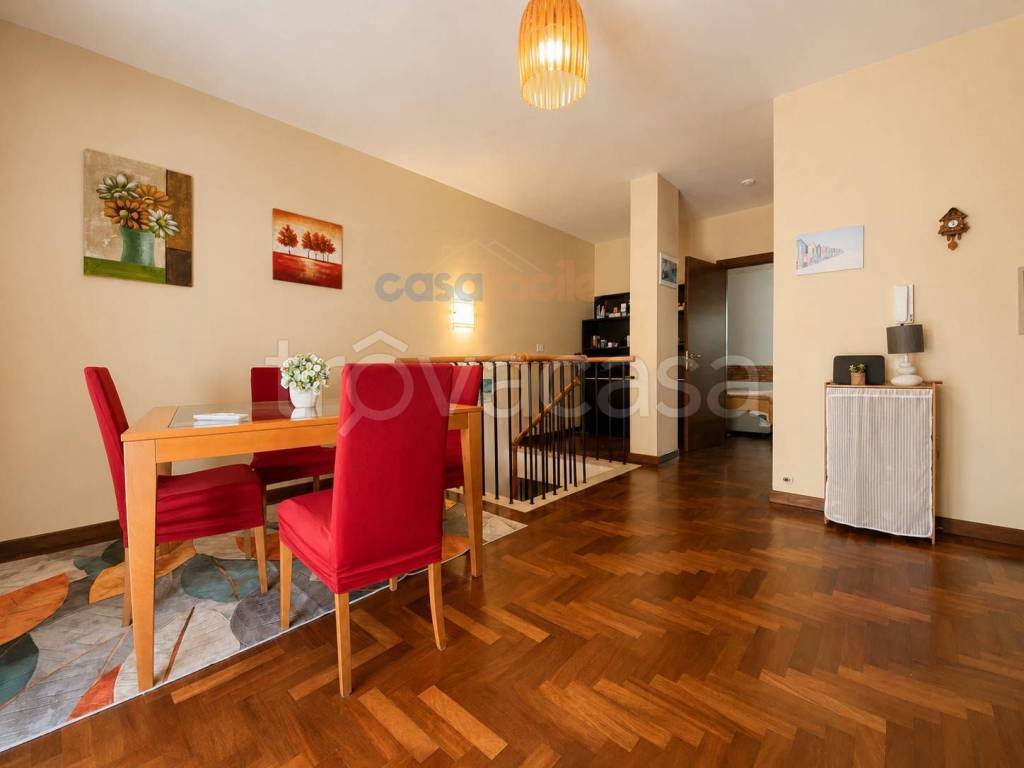 casa indipendente in vendita a Stroncone
