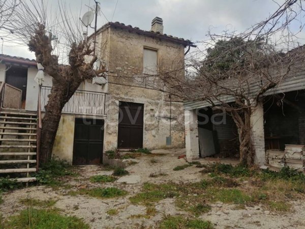 casa indipendente in vendita a Terni in zona Gabelletta