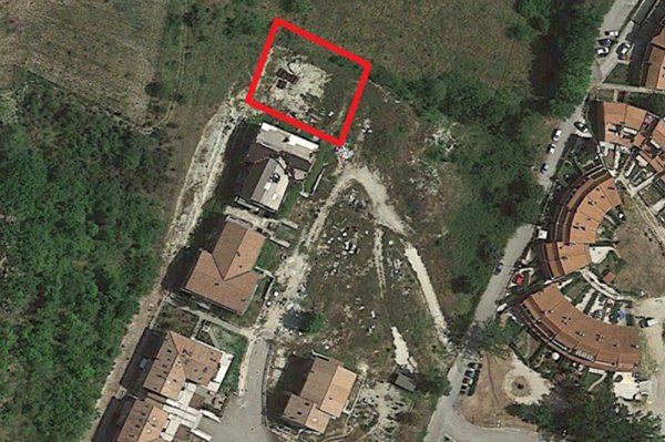 terreno edificabile in vendita a Terni in zona Piediluco