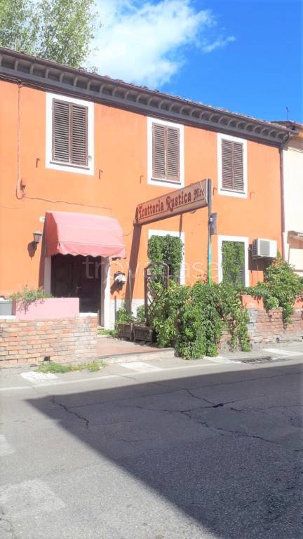 casa indipendente in vendita a Terni