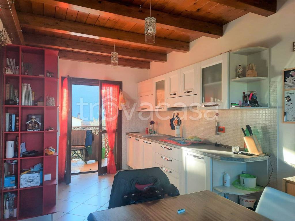 appartamento in vendita a Terni in zona Collestatte