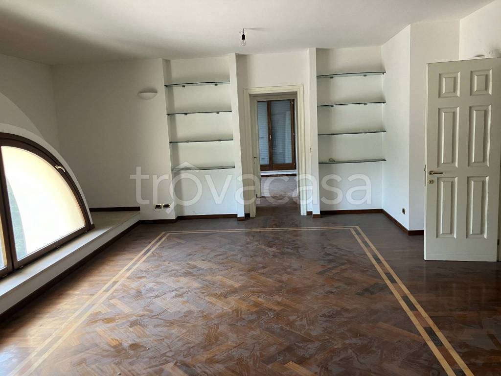 ufficio in vendita a Terni in zona Vocabolo Valenza