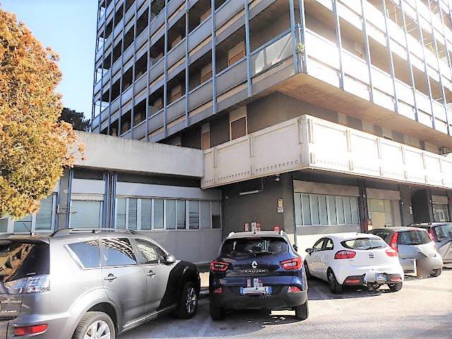 ufficio in vendita a Terni in zona Vocabolo Valenza