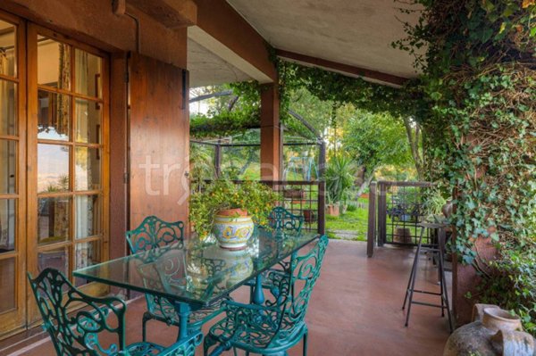 villa in vendita a Terni in zona Collescipoli