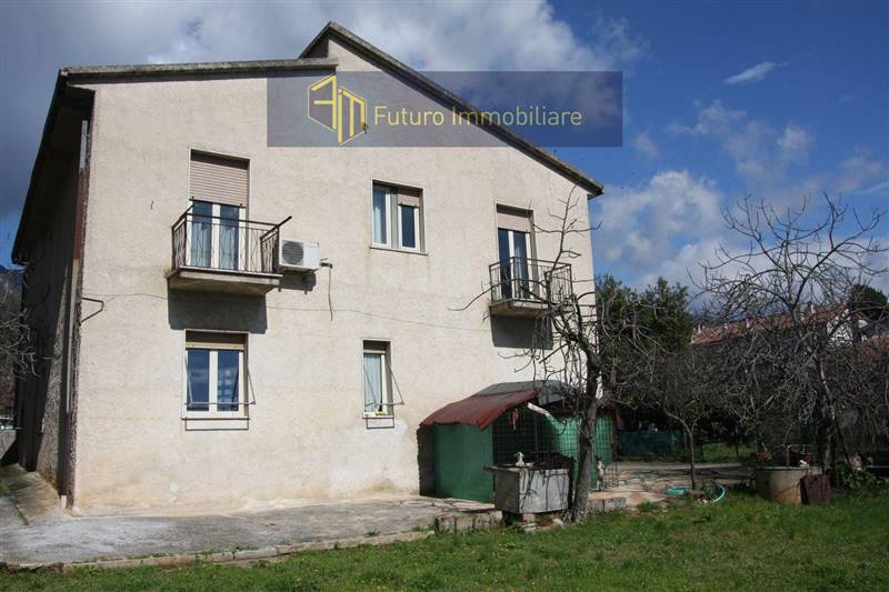 casa indipendente in vendita a Terni in zona Gabelletta