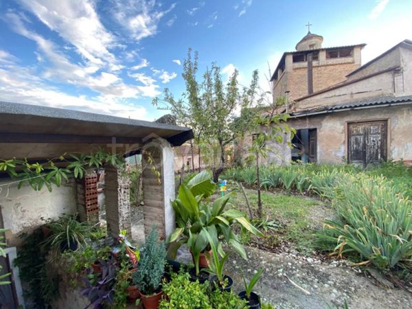 appartamento in vendita a Terni in zona Torreorsina