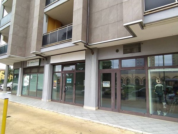 negozio in vendita a Terni