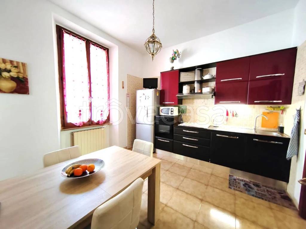 appartamento in vendita a Terni in zona Marmore