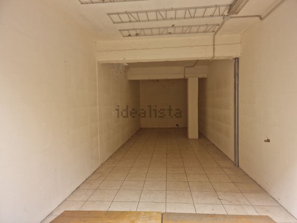 locale di sgombero in vendita a Terni