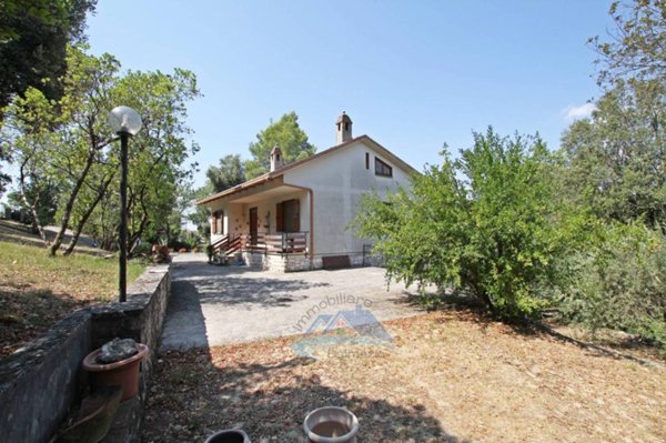 casa indipendente in vendita a Terni in zona Collestatte