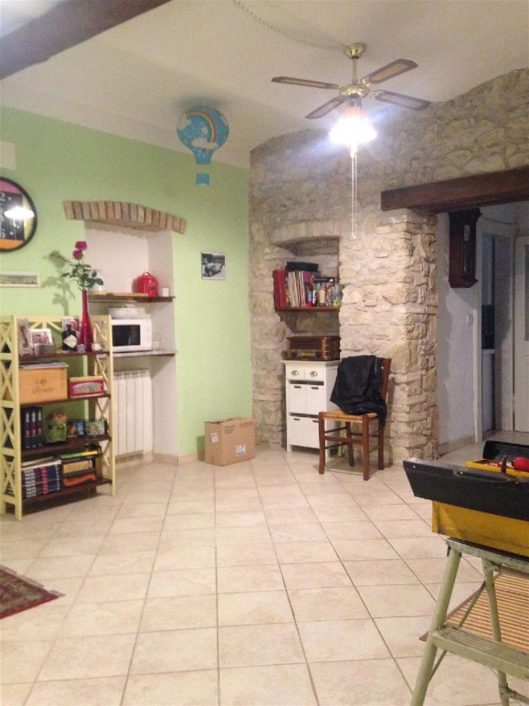 casa indipendente in vendita a Terni