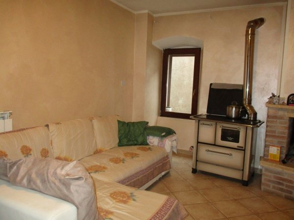 appartamento in vendita a Terni in zona Collestatte
