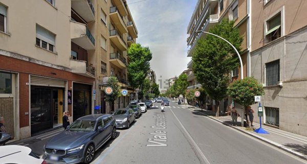 locale commerciale in vendita a Terni