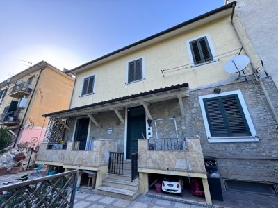 intera palazzina in vendita a Terni in zona Centro Città
