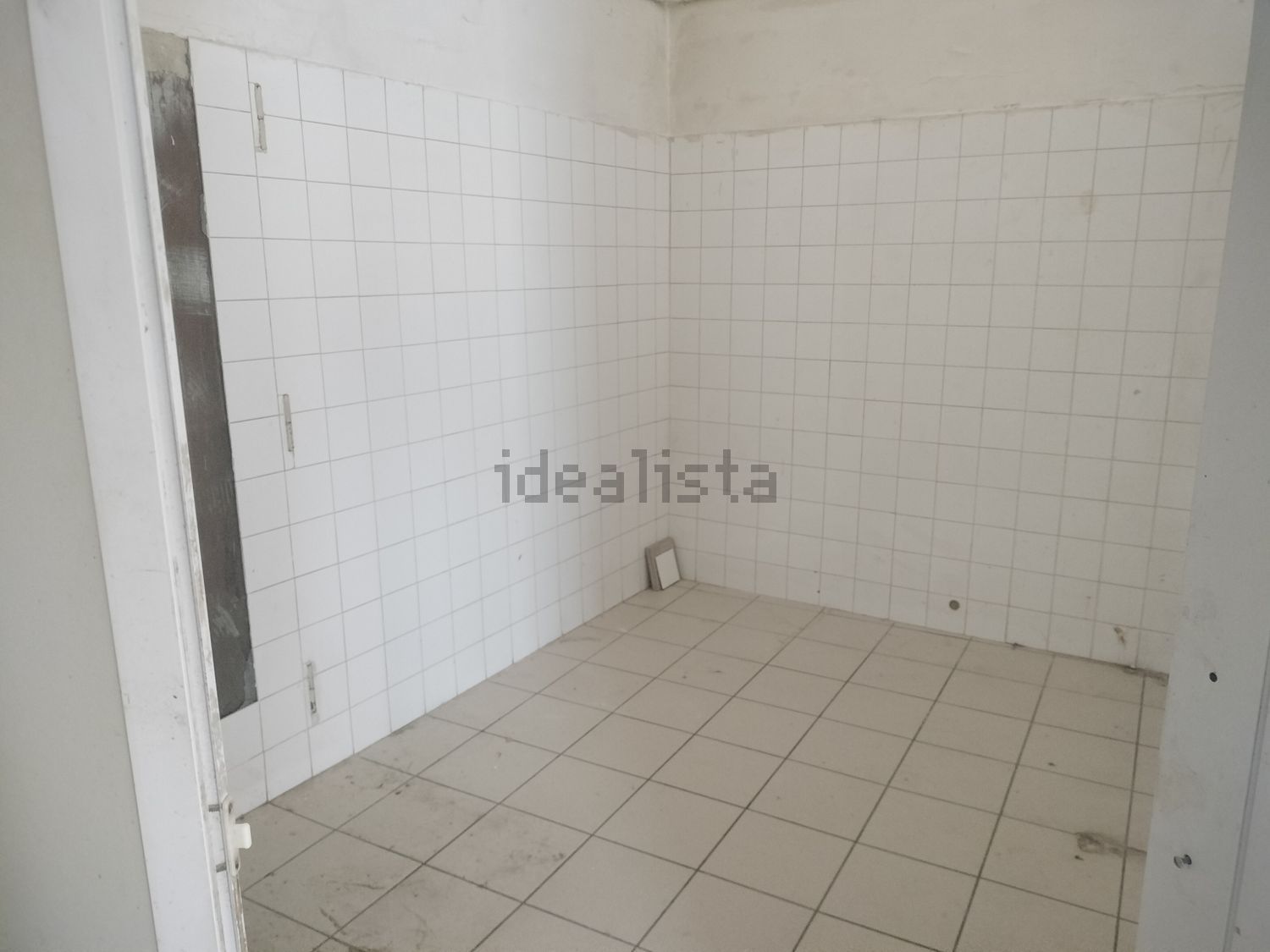 locale di sgombero in vendita a Terni in zona Centro Città