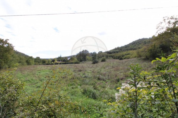 terreno agricolo in vendita a Terni in zona Piediluco
