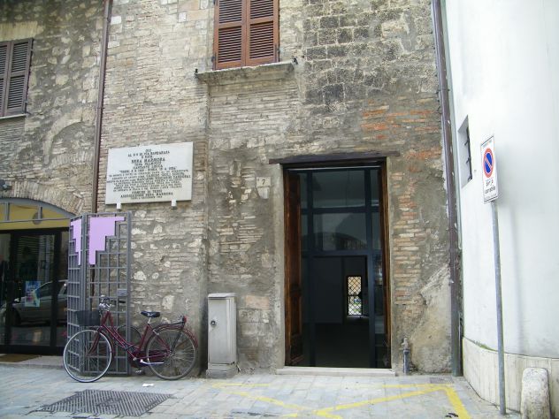 locale commerciale in vendita a Terni in zona Centro Città