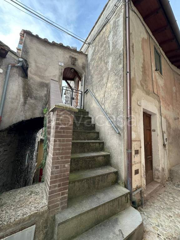 appartamento in vendita a Terni in zona Collestatte