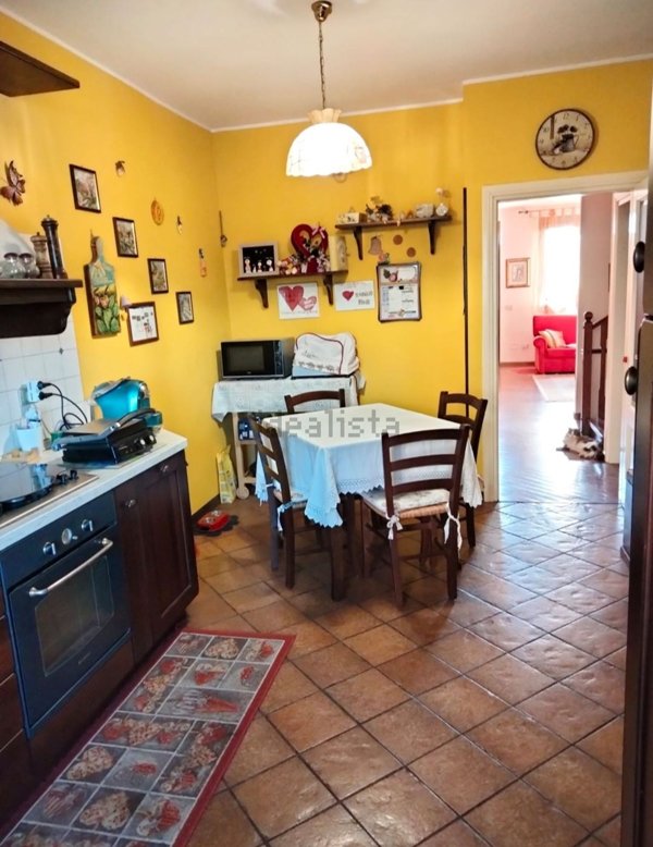 casa indipendente in vendita a Terni