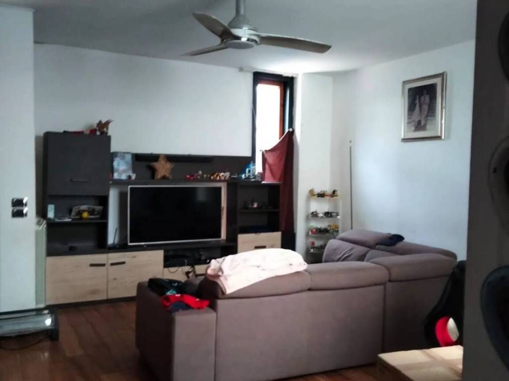 casa indipendente in vendita a Terni in zona Gabelletta