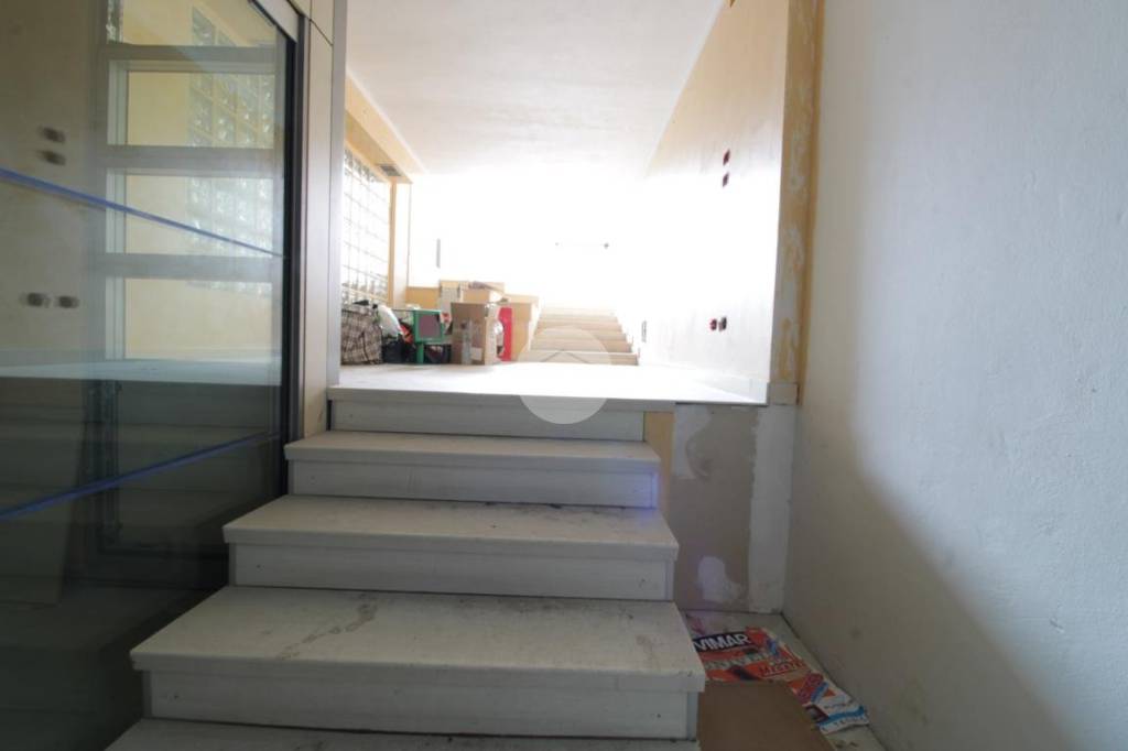 locale commerciale in vendita a Terni