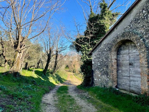 casa indipendente in vendita a Terni in zona Gabelletta