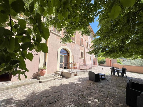 casa indipendente in vendita a Terni in zona Piedimonte