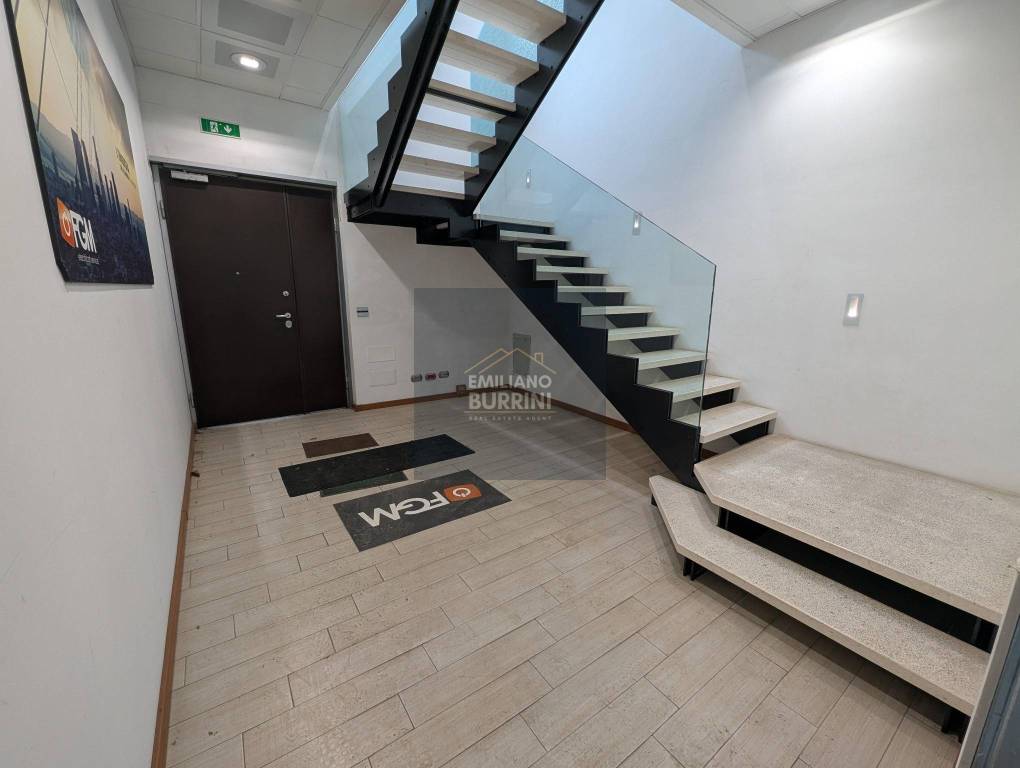 locale commerciale in vendita a Terni