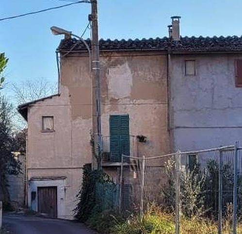 appartamento in vendita a Terni in zona Vocabolo Valenza
