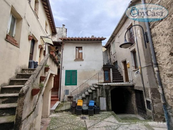 appartamento in vendita a Terni in zona Marmore