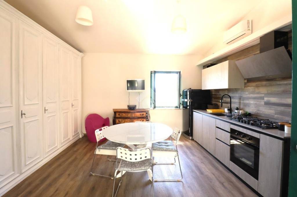 casa indipendente in vendita a Terni in zona Collestatte